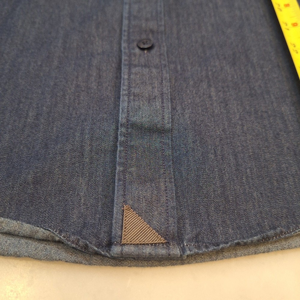 UNTUCKit Button Up Shirt Mens Med Blue Cinzano WF Wrinkle Free Regular Fit Denim - Picture 6 of 7